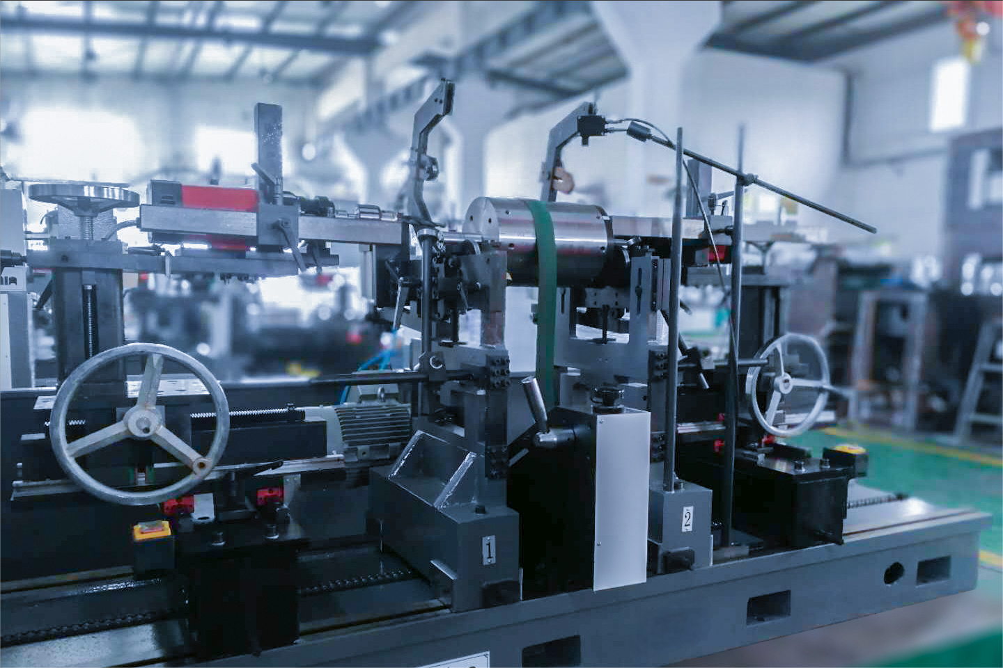 Precautions for operating a dynamic balancing machine